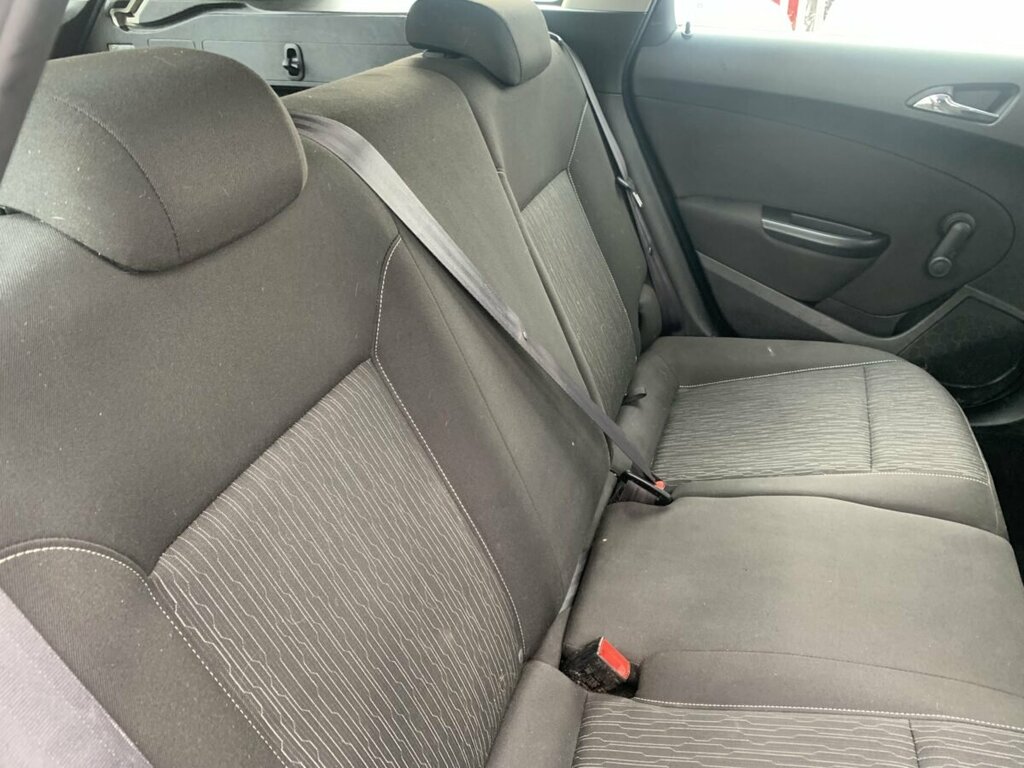 Vauxhall Astra Diesel BG14XGV Silver #5