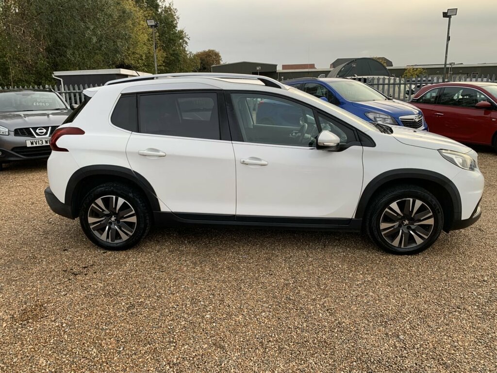 Peugeot 2008 Petrol KE17KNX White #5