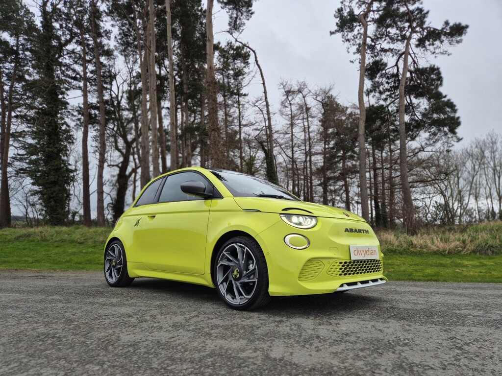 Abarth 500 Hatchback Abarth 500E 42Kwh 152Hp 202424 HK24CBU Green #3