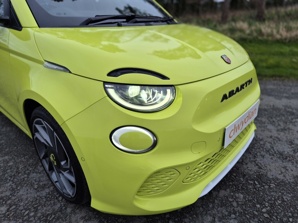 Abarth 500 Hatchback Abarth 500E 42Kwh 152Hp 202424 HK24CBU Green #4