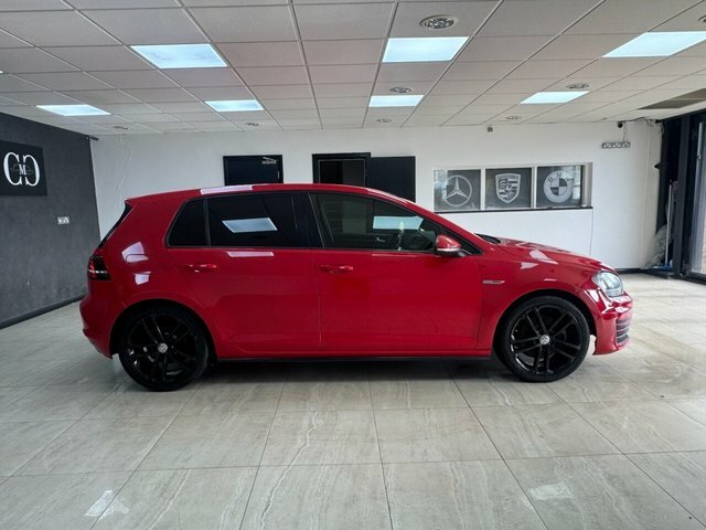 Volkswagen Golf 2014 2.0 Tdi Bluemotion Tech Gtd Hatchback Die BL63UOH Red #2