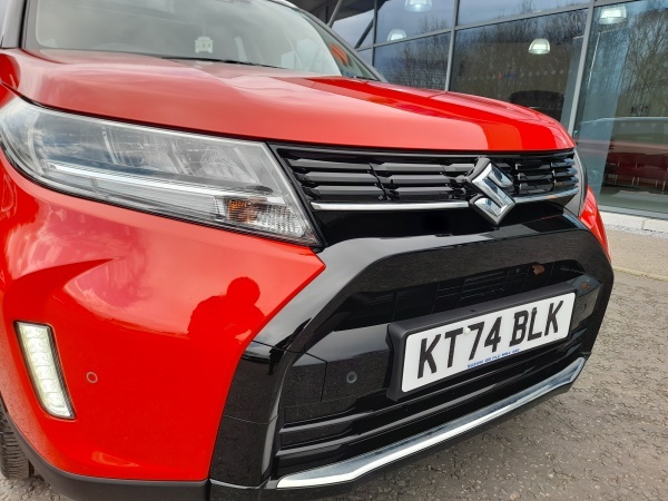 Suzuki Vitara 1.4 Boosterjet Mild Hybrid Ultra KT74BLK Red #4