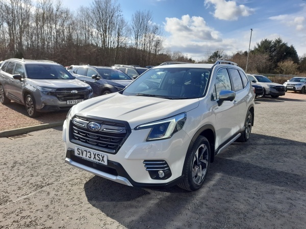 Subaru Forester 2.0I E-boxer Xe Premium Lineartronic SV73XSX White #3