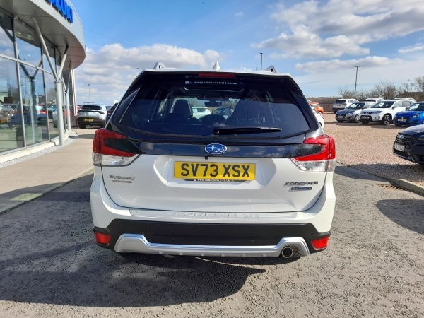 Subaru Forester 2.0I E-boxer Xe Premium Lineartronic SV73XSX White #6