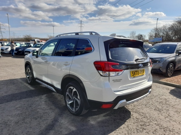 Subaru Forester 2.0I E-boxer Xe Premium Lineartronic SV73XSX White #5