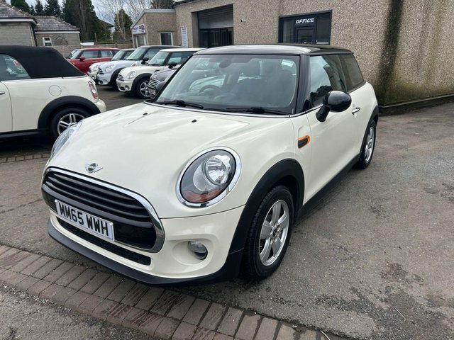 Mini Hatch 1.5 Cooper D Hatchback Euro 6 S White
