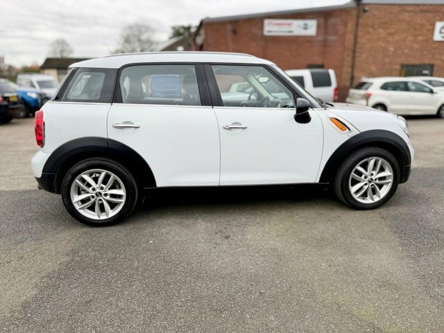 Mini Countryman 1.6 One Suv Euro 5 S S 98 Ps PX61GZV White #6