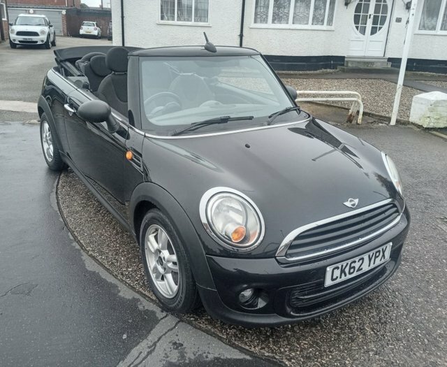 Mini Convertible 1.6 One Convertible Euro 5 98 P CK62YPX Black #2