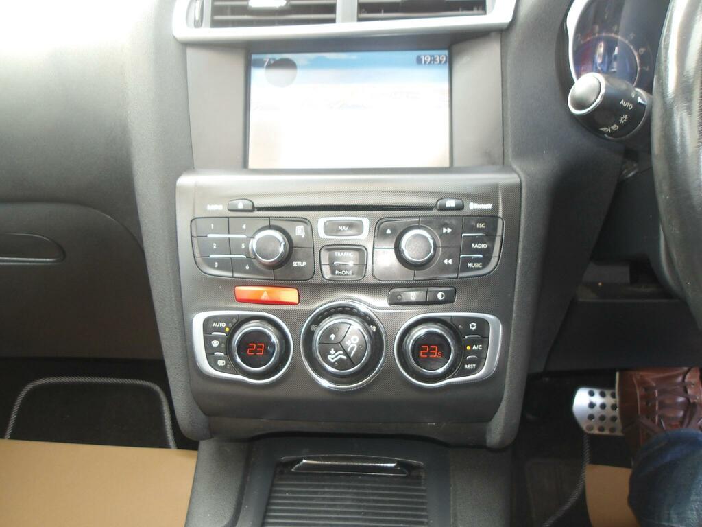 Citroen DS4 1.6 E-hdi Airdream Dstyle 2011 White #27