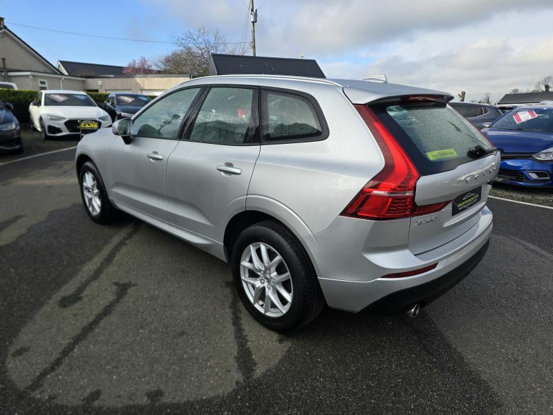 Volvo XC60 Momentum 2.0 B4 Mhev KN21EVJ Silver #3