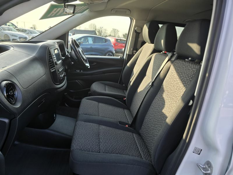Mercedes-Benz eVito Tourer Pro White #6