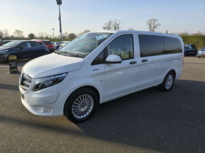 Mercedes-Benz eVito Tourer Pro White #2