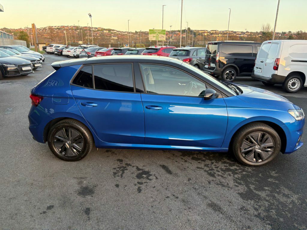 Skoda Fabia 1.0 Tsi Colour Edition 95 Hatchback Blue #2