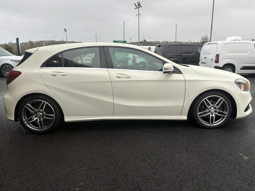 Mercedes-Benz A Class 2.1 A200d Amg Line 136 Hatchback White #5