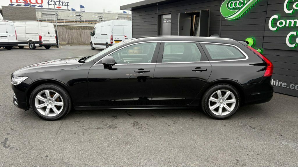 Volvo V90 2.0 D4 Momentum 190  Black #4