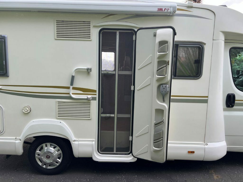 Fiat 2011 Comanche Twin Axle 3.0Td 4 Berth Grey #11