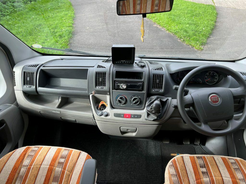 Fiat 2011 Comanche Twin Axle 3.0Td 4 Berth Grey #16