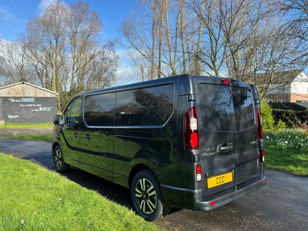 Renault Trafic 2.0 Ll30 Blue Dci 150 Extra Sport L2h1 Grey #4