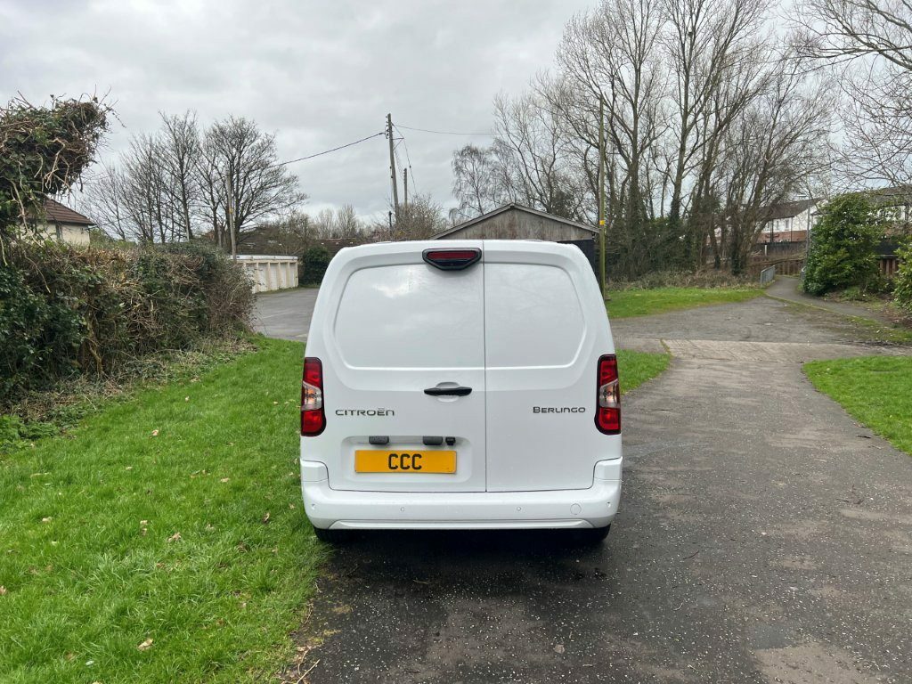 Citroen Berlingo 1.5 Blue Hdi 950Driver 100 Xlwb  White #4