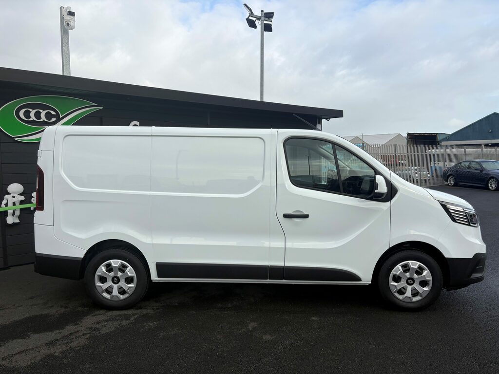 Renault Trafic Advance Sl30 2L Blue 130Bhp L1h1 Swb White #2