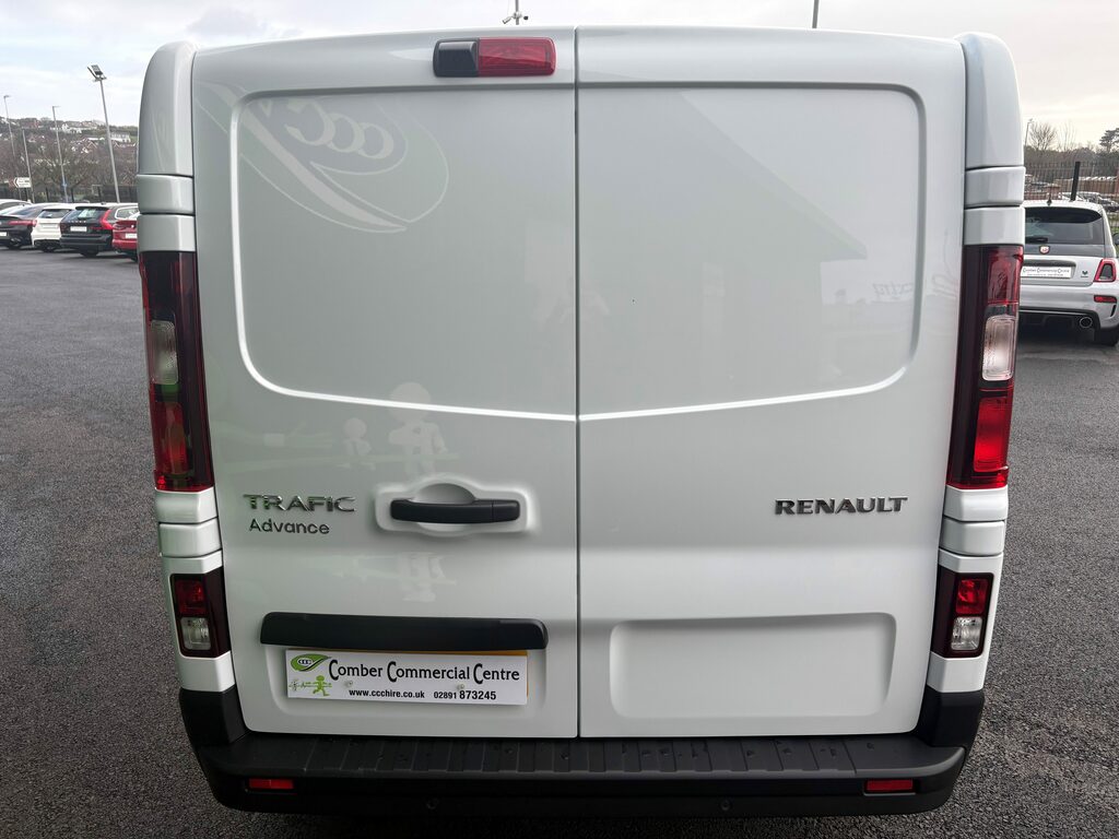 Renault Trafic Advance Sl30 2L Blue 130Bhp L1h1 Swb White #4