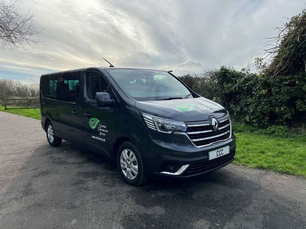Renault Trafic 2.0 Dci Ll30 Extra Double Cab 170 Edc L2h1 9-S Grey