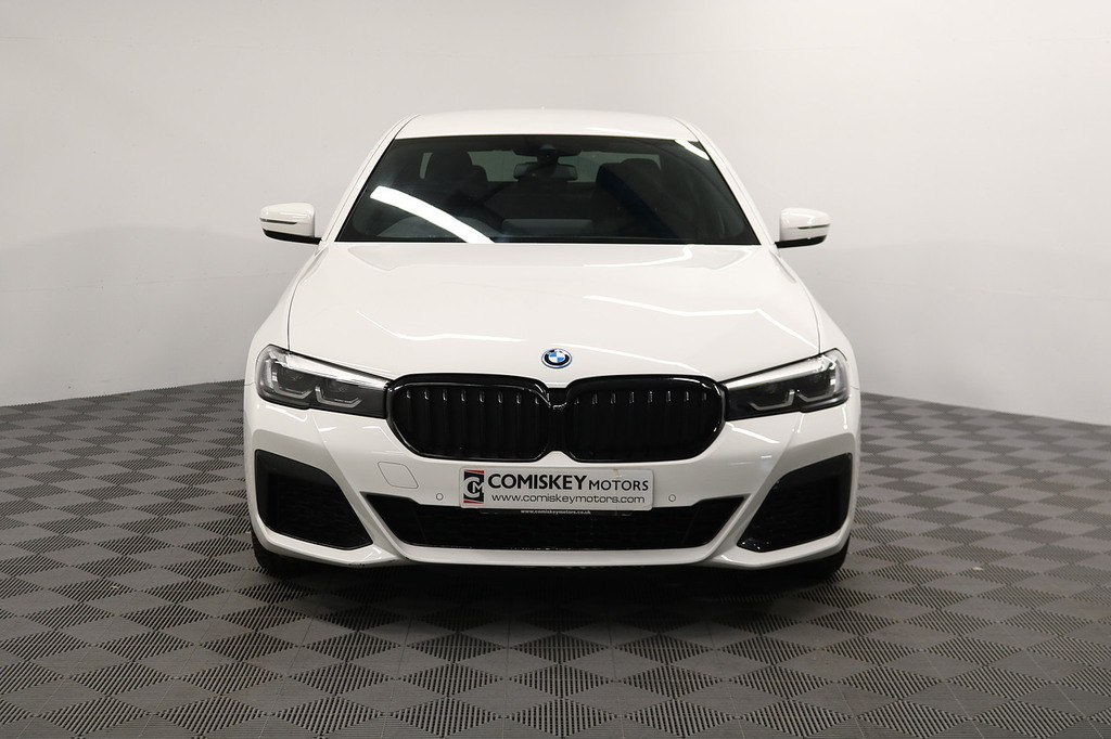 BMW 5 Series 530E M Sport LG22RUW White #2