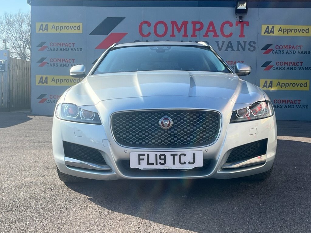 Jaguar XF 2L Portfolio FL19TCJ Silver #3