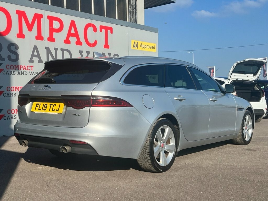 Jaguar XF 2L Portfolio FL19TCJ Silver #5
