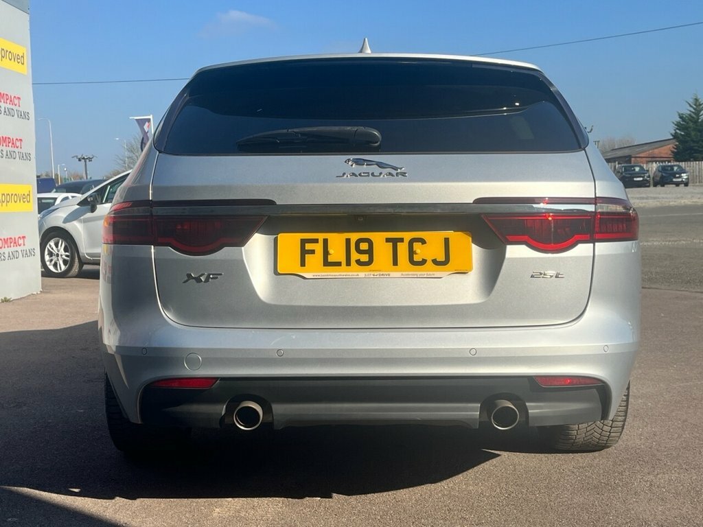 Jaguar XF 2L Portfolio FL19TCJ Silver #6