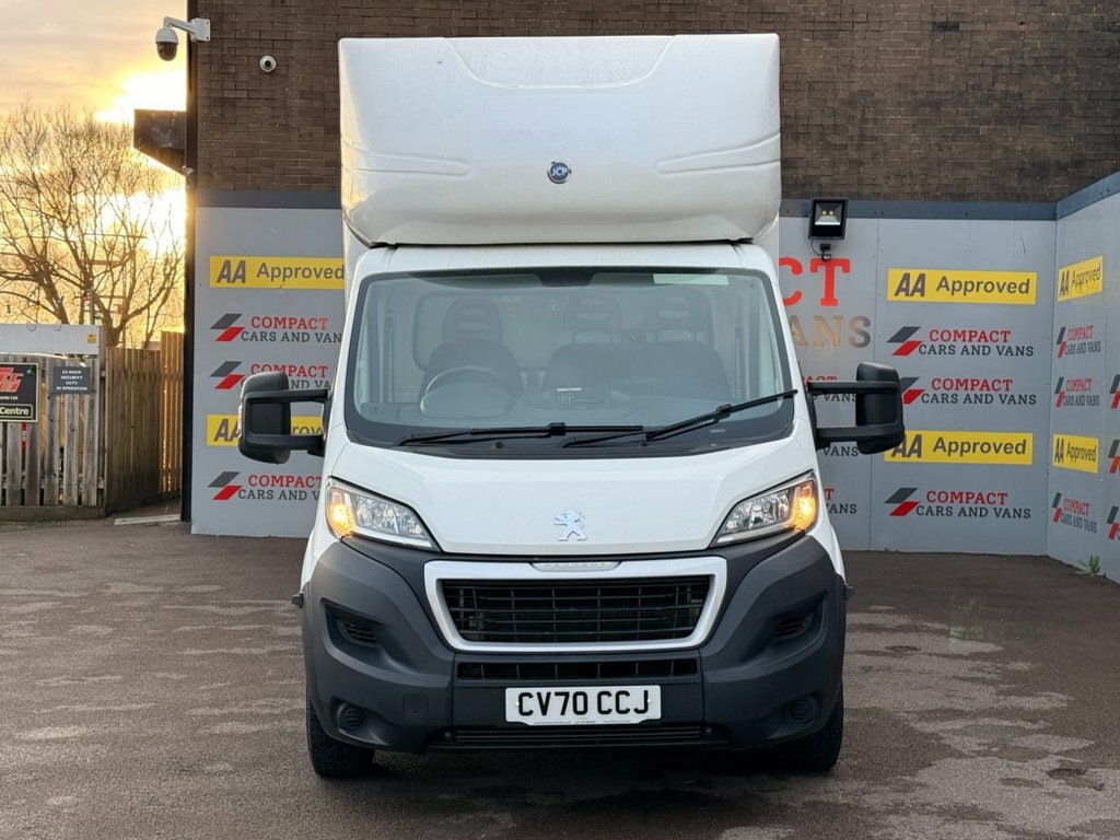 Peugeot Boxer 2.2L Built For Business CV70CCJ White #3