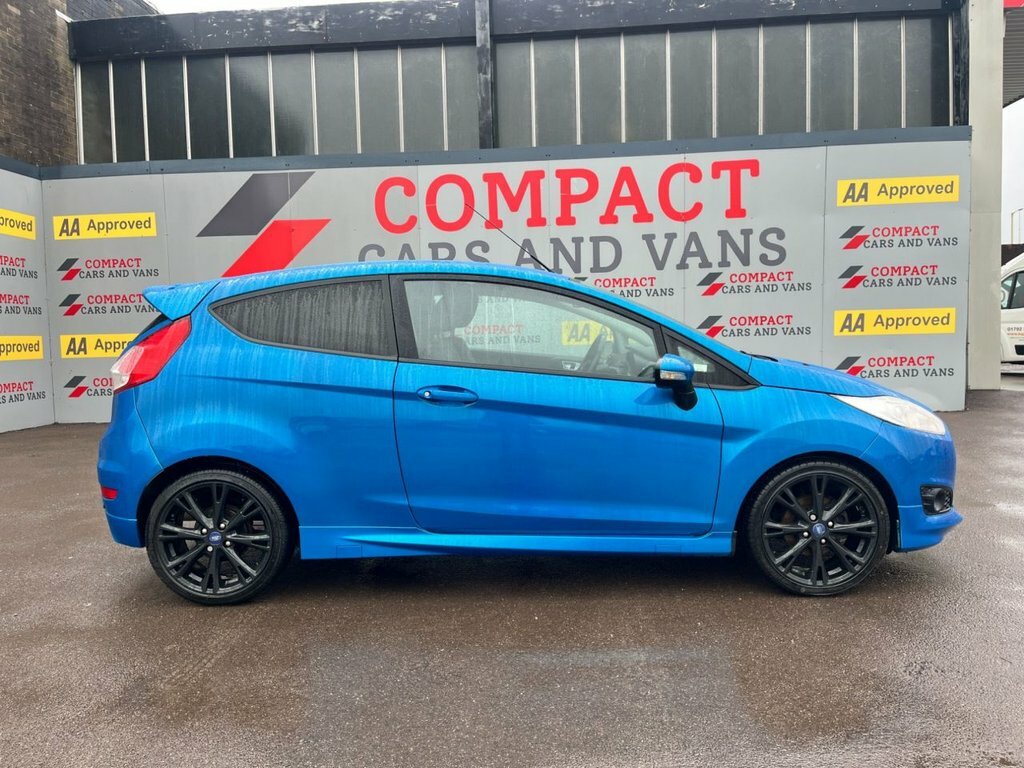 Ford Fiesta 1L Zetec S FM64UHS Blue #2