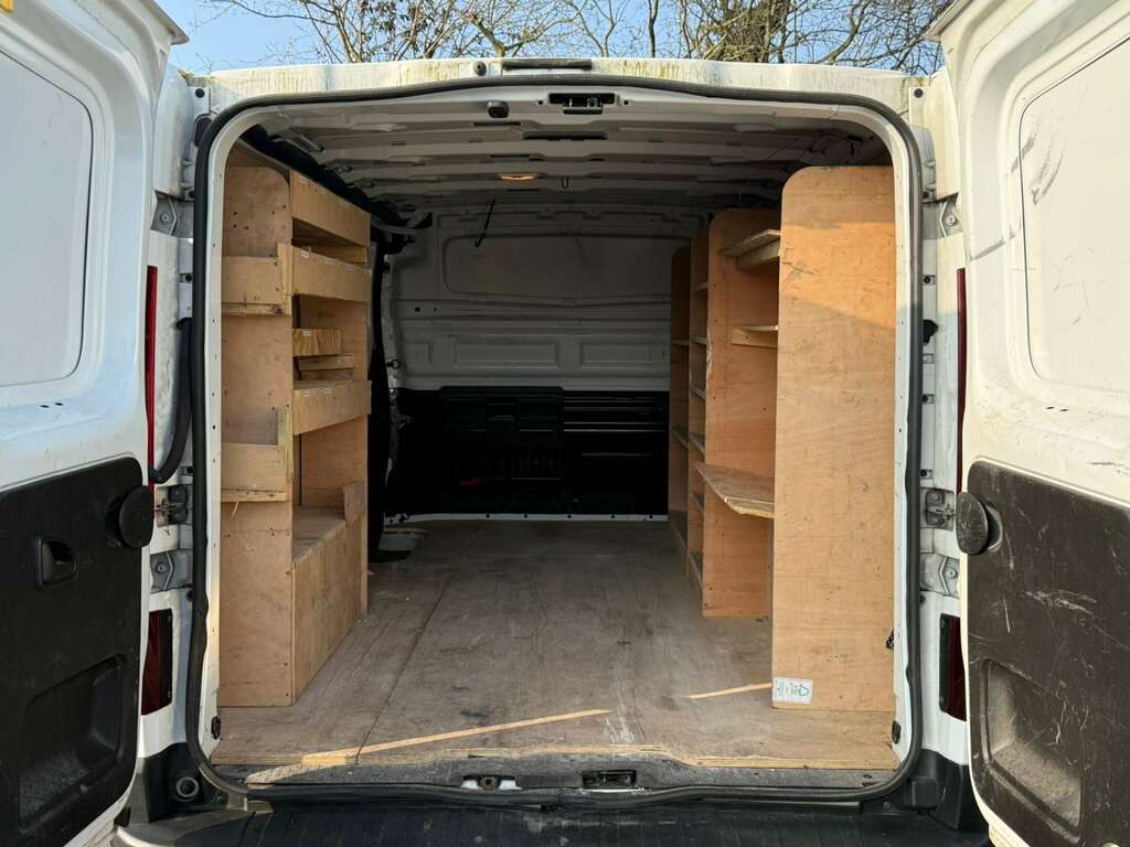 Renault Trafic 2.0 Ll30 Business Blue Dci MT72NVX White #3