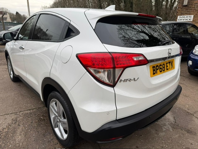 Honda Hr-V Hatchback 1.5 I-vtec Se BP68ETK White #6