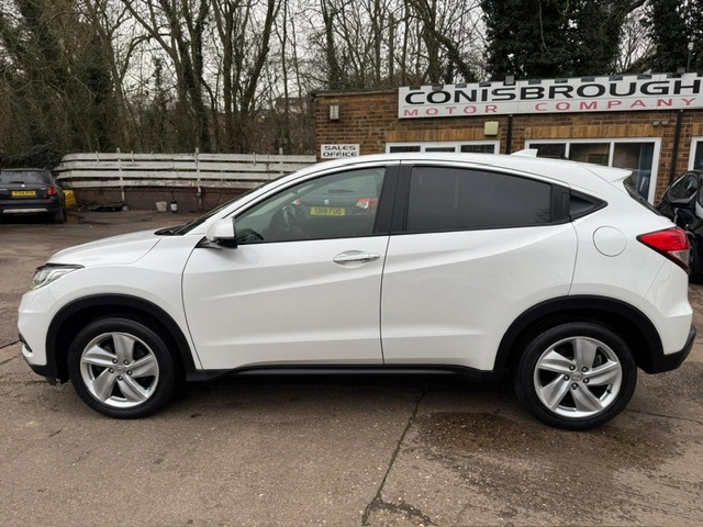 Honda Hr-V Hatchback 1.5 I-vtec Se BP68ETK White #3