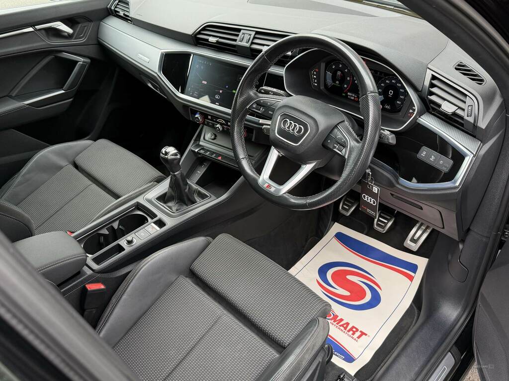 Audi Q3 35 Tdi S Line BT71XJP Black #3