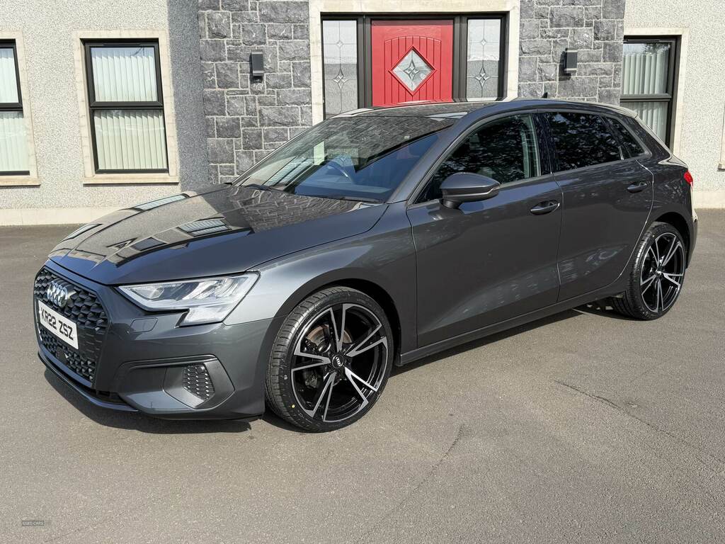 Audi A3 35 Tdi Technik KR22ZSZ Grey #2