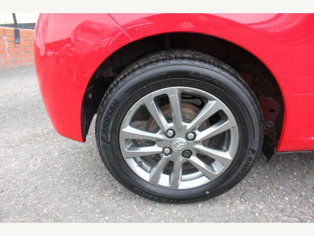 Toyota Yaris 1.0 Vvt-i Icon Euro 6 Red #5