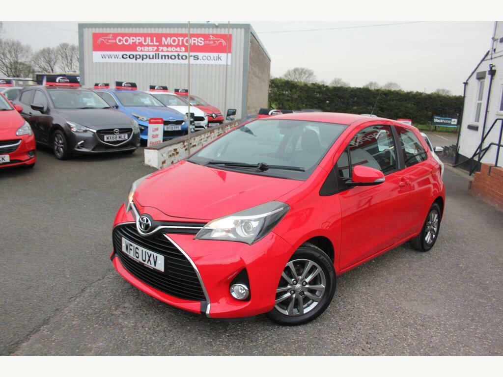 Toyota Yaris 1.0 Vvt-i Icon Euro 6 Red
