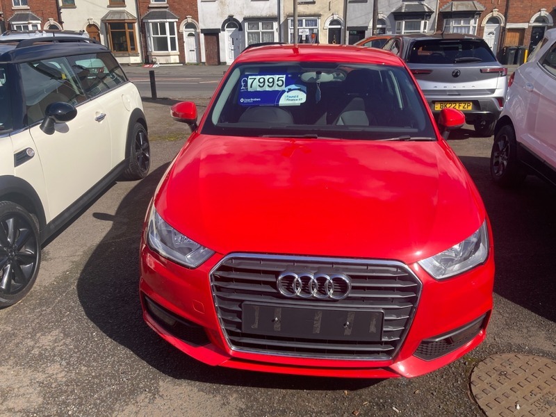 Audi A1 1.4 Tfsi Sport Sportback PF17NHL Red #2