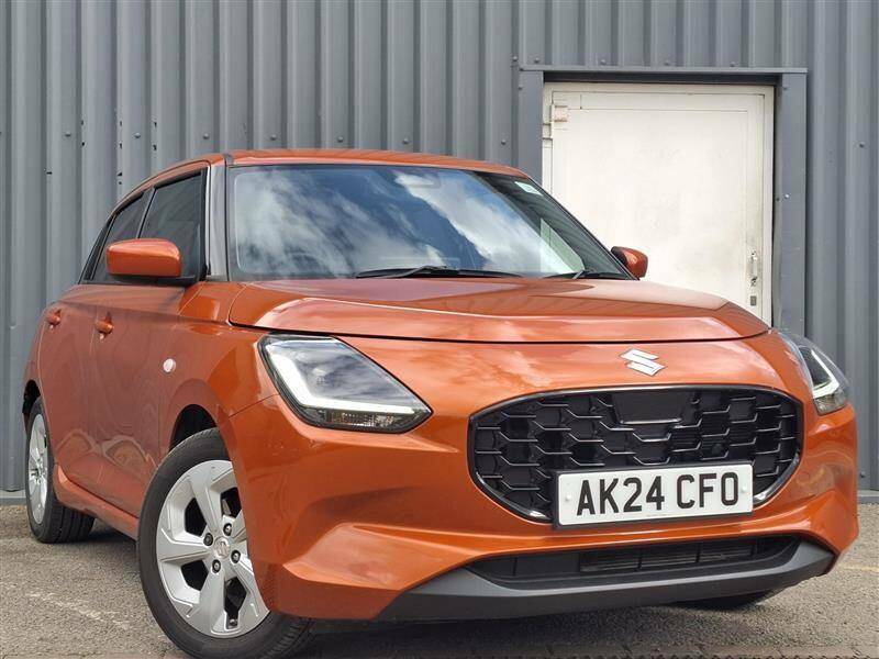 Suzuki Swift 1.2 Mild Hybrid Motion - 2024 24 Orange