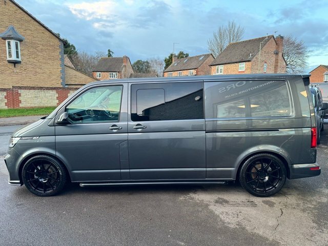 Volkswagen Transporter Sportline T6.1 Sportline 2.0 Bitdi Black #5