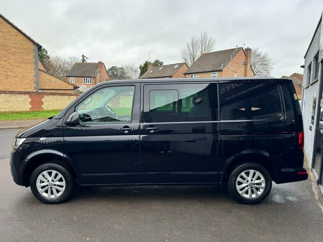 Volkswagen Transporter T6.1 2.0 Tdi 110Ps CE72LMV Black #5