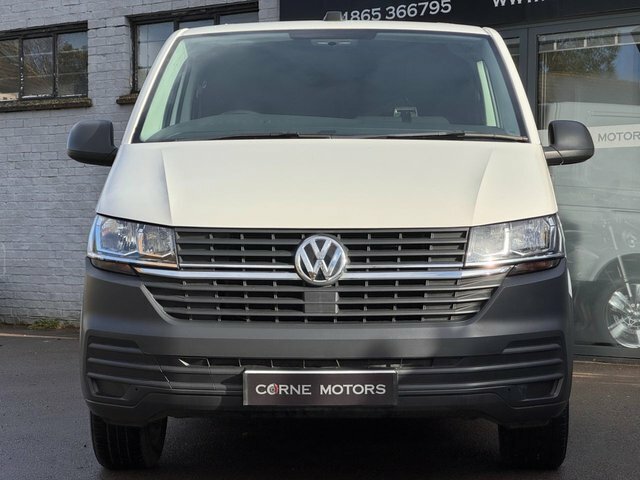 Volkswagen Transporter T6.1 2.0 Tdi T30 MJ70FJV White #6
