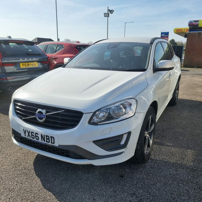 Volvo XC60 R-design Nav 2.4-D5-220bhp Awd Geartronic Yx66 Nbd #2