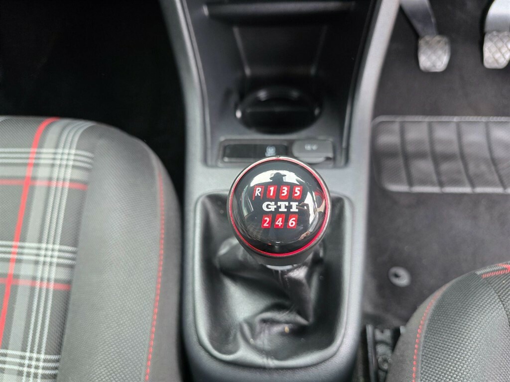Volkswagen Up 1.0 Tsi Gti Euro 6 Ss DE70YXT Red #3