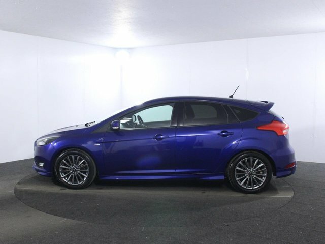 Ford Focus 1.0T Ecoboost St-line Hatchback EJ67KKL Blue #4