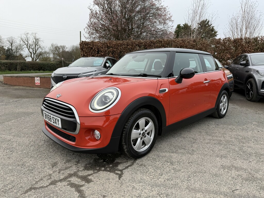 Mini Hatch Hatchback 1.5 Cooper 3-Door Hatch 2018 BV68SXY Orange #3