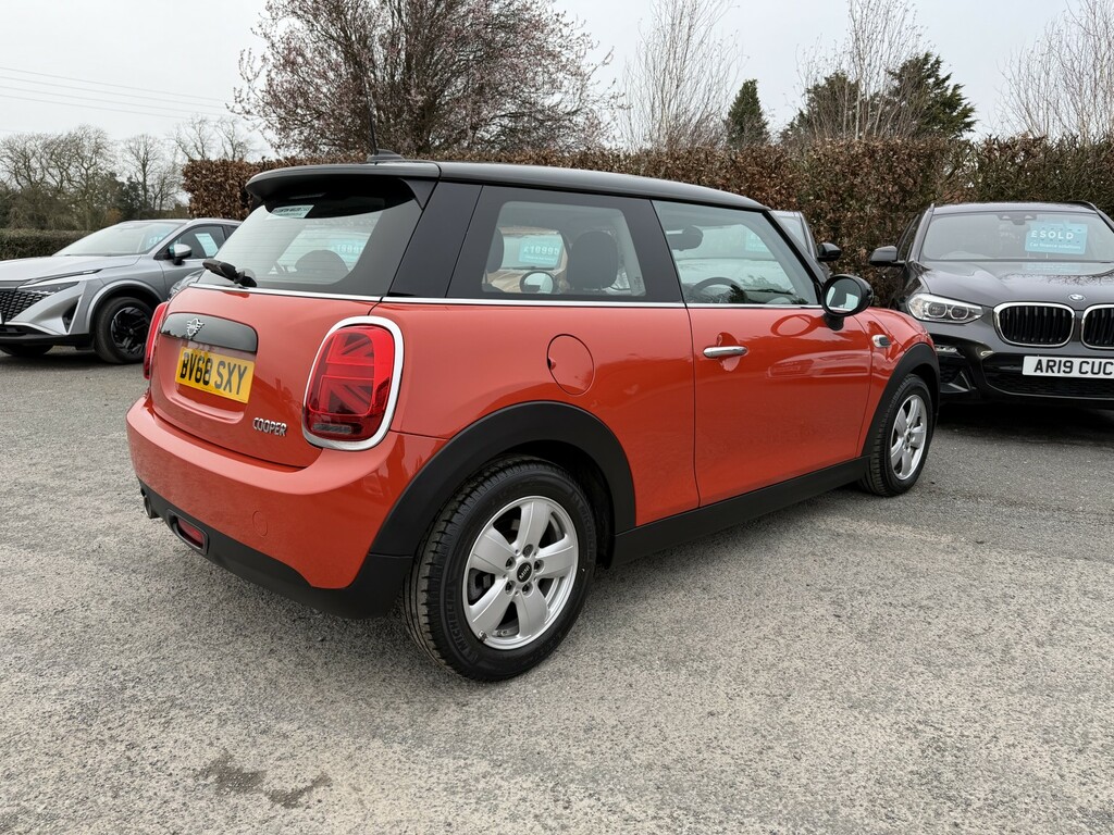 Mini Hatch Hatchback 1.5 Cooper 3-Door Hatch 2018 BV68SXY Orange #6