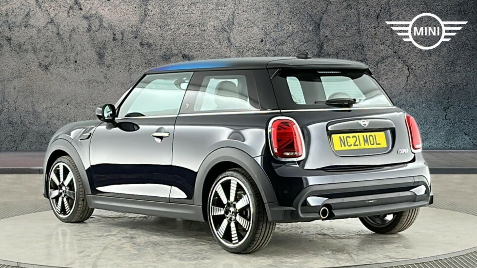 Mini Hatch 3-Door Hatch Cooper Exclusive Black #2
